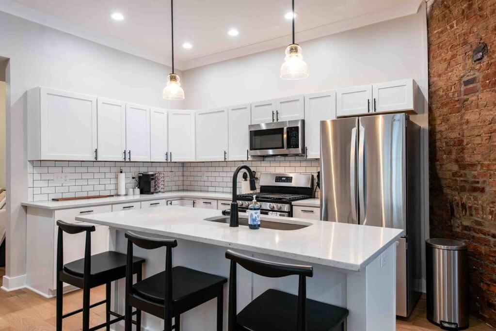 Newly Renovated 3 Bedroom Shelby Park Home **Free Parking** Louisville Buitenkant foto