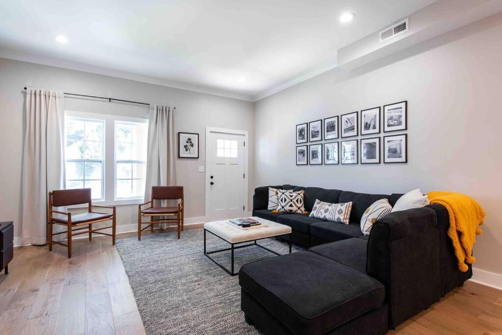 Newly Renovated 3 Bedroom Shelby Park Home **Free Parking** Louisville Buitenkant foto